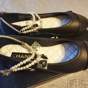 Chanel ballerina flats. Size 39 24C. NEW